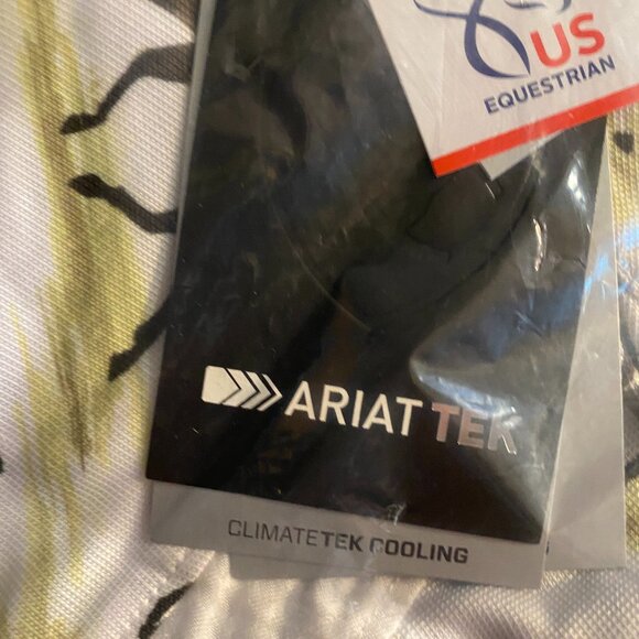 Ariat Sunstopper 2.0 ¼ Zip Long Sleeve Shirt – “Good Show” NWT Size L - Picture 3 of 7